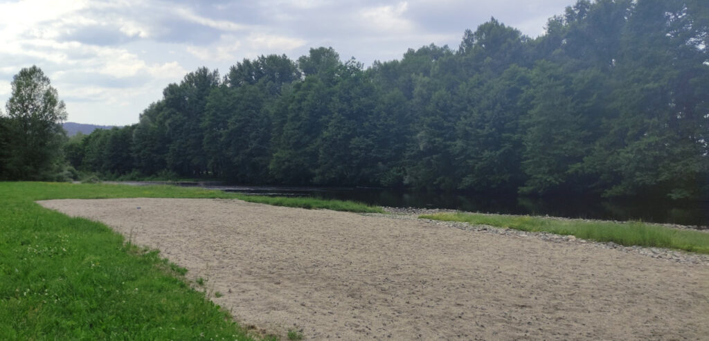 La plage de l'île d'amour à Langeac