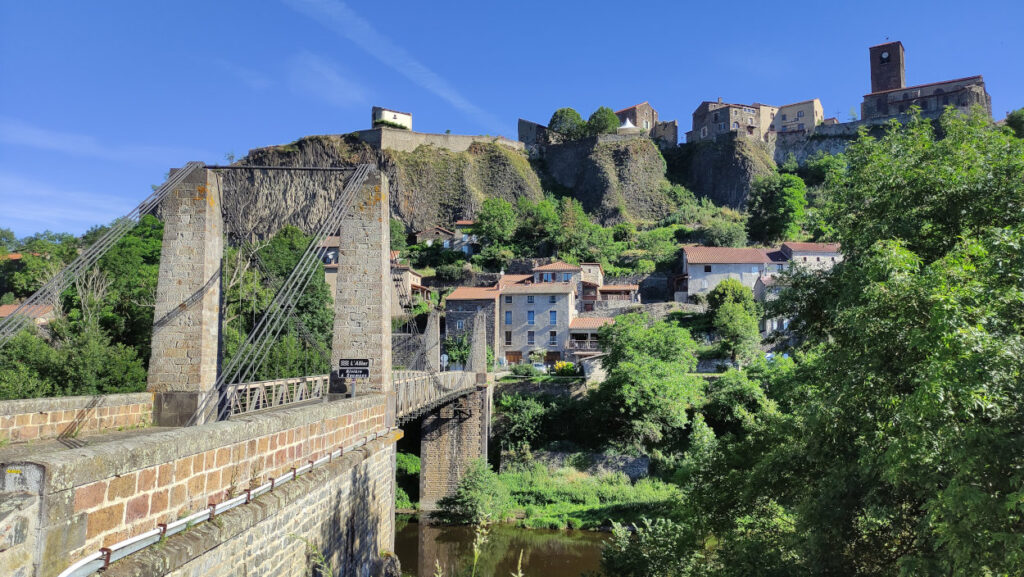 le pont au dessus de l'allier à chilhac