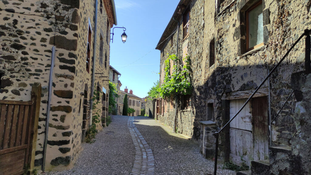 flâner dans les rues de Chilhac
